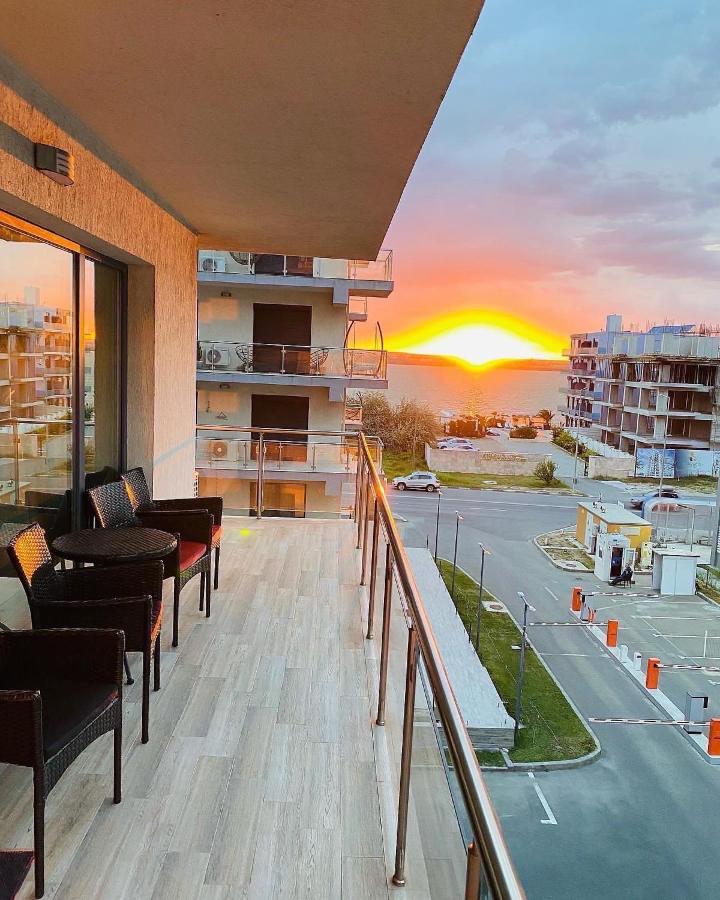 Sea Breeze Apartments Mamaia Nord De Silva Εξωτερικό φωτογραφία